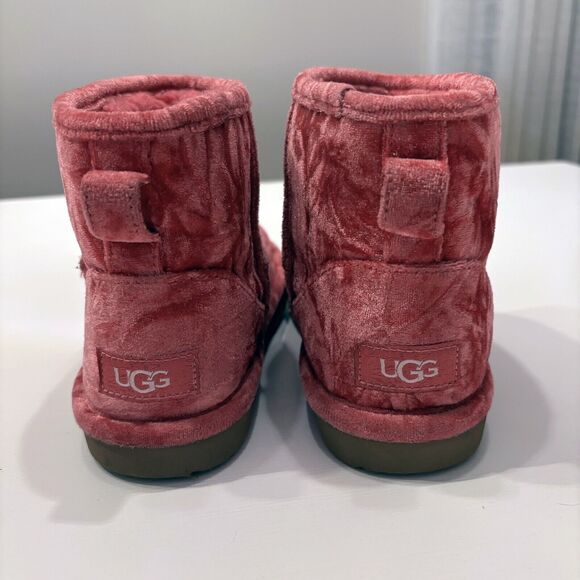 UGG Women's Classic Mini II Pink 3 Raspberry Wool Velvet Boots 1142070K Size 2 - Picture 6 of 9